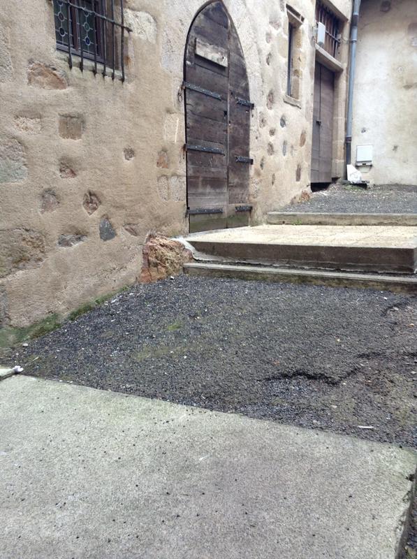 Local commercial - 112 m² - 4 pièces