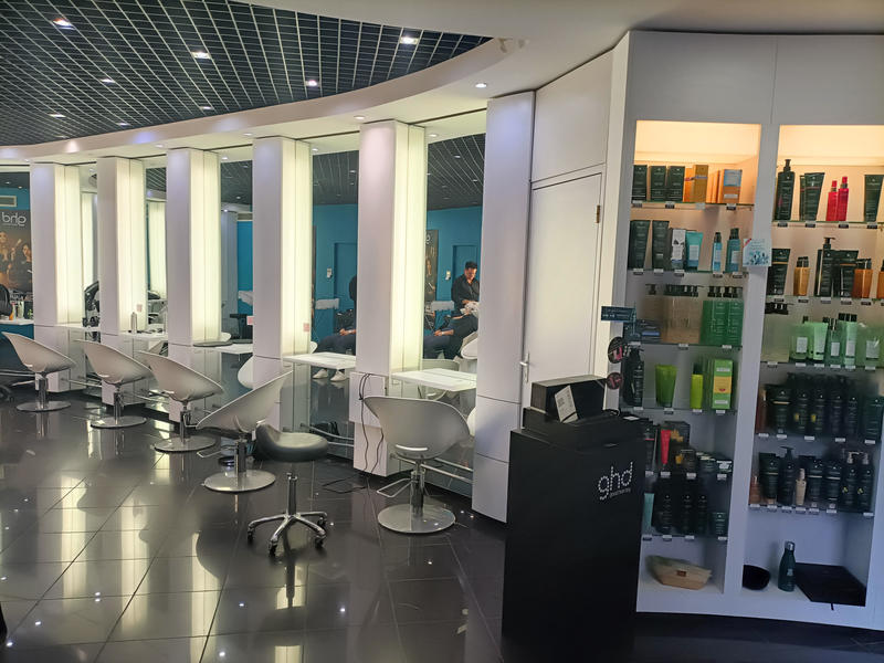 Fonds de commerce - Magasins - 156 m²