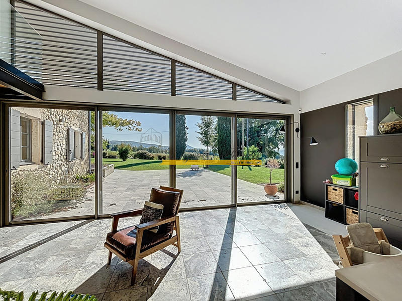 Maison - 194 m² - 7 pièces