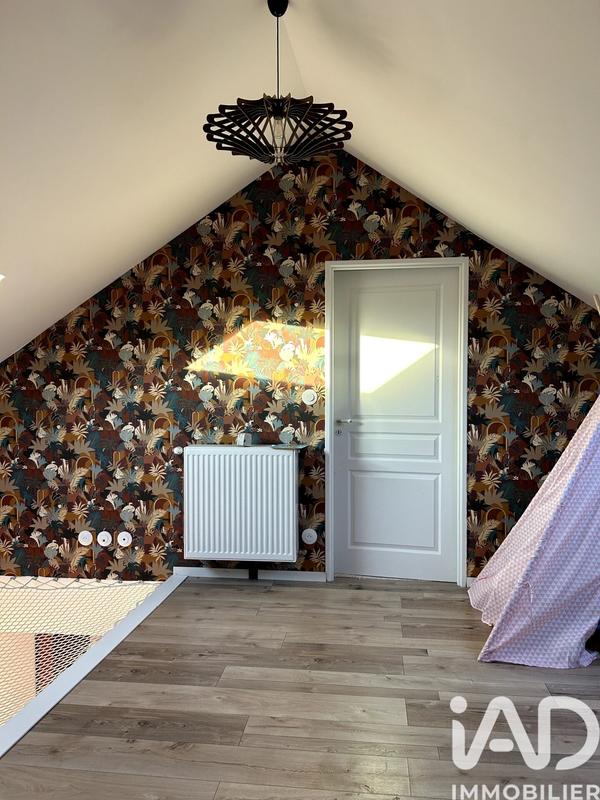 Maison - 210 m² - 5 pièces