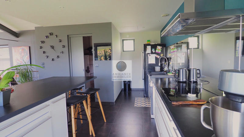 Maison - 167 m² - 7 pièces