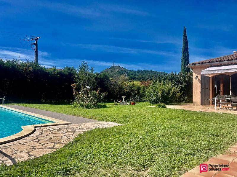 Villa - 220 m² - 7 pièces