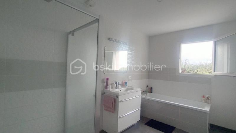 Maison traditionnelle - 106 m² - 5 pièces