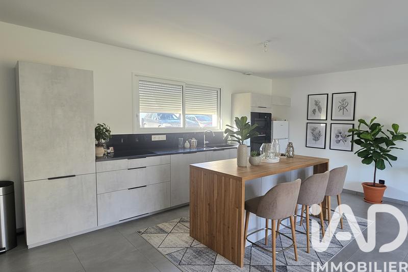 Maison - 92 m² - 4 pièces