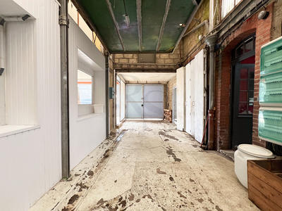 Immeuble - 6 pièces