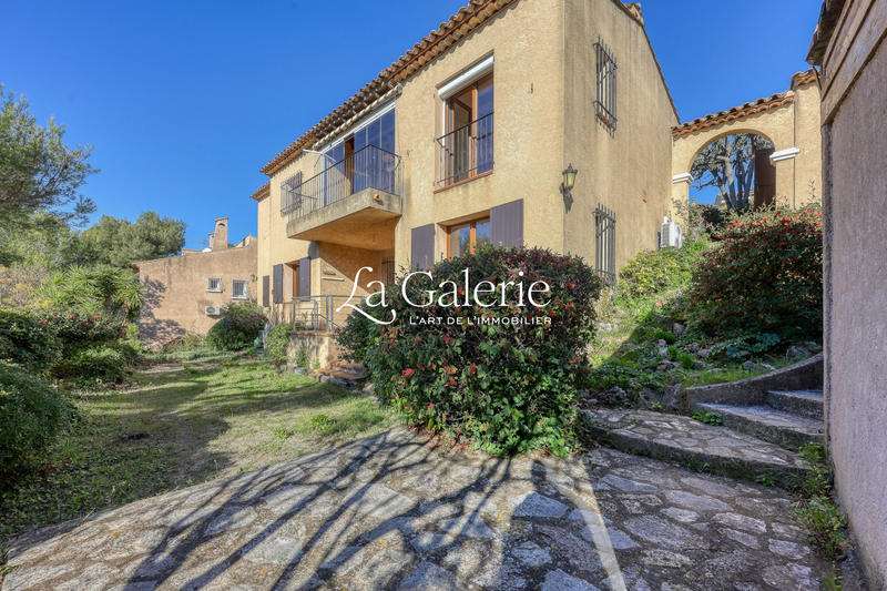 Villa - 153 m² - 5 pièces