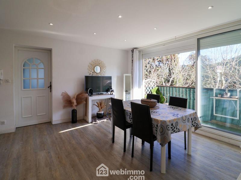 Appartement - 79 m² - 5 pièces