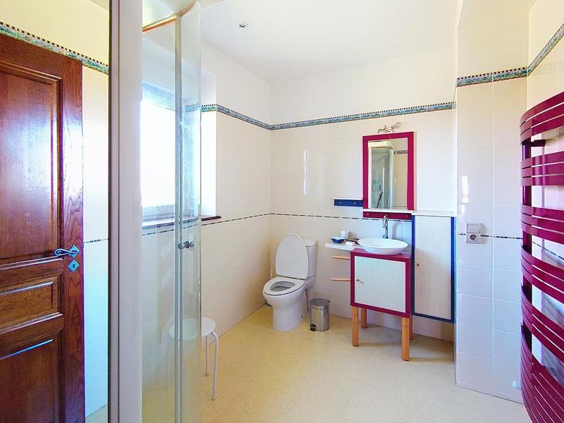 Maison - 246 m² - 8 pièces