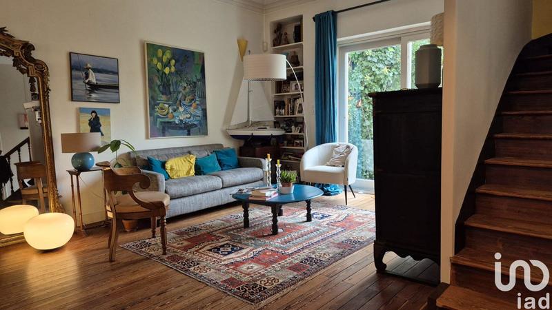 Maison - 200 m² - 6 pièces