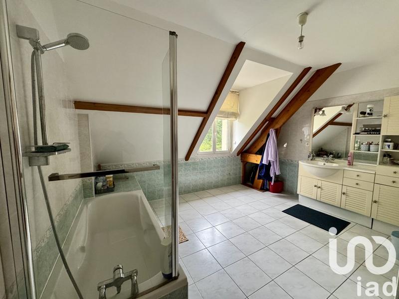 Maison - 273 m² - 7 pièces