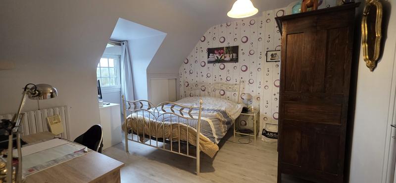 Maison traditionnelle - 120 m² - 8 pièces