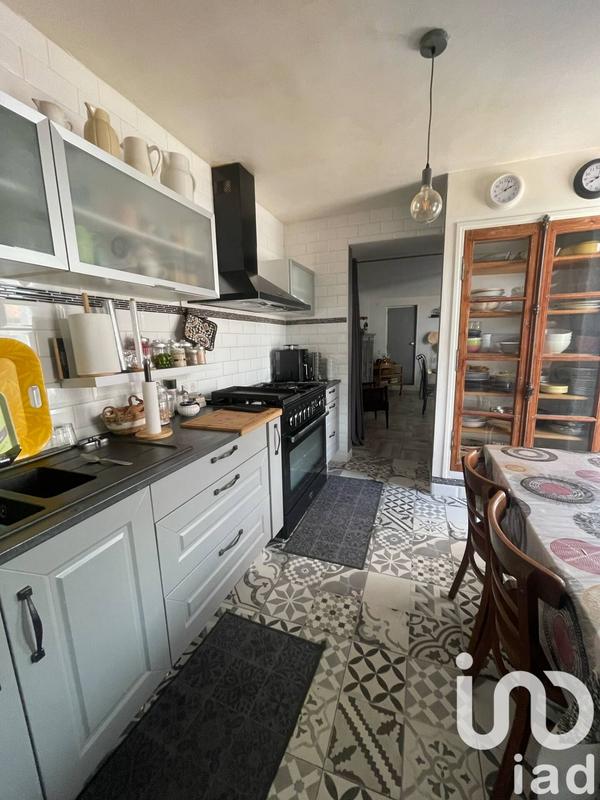 Maison - 180 m² - 6 pièces