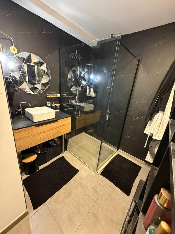 Maison - 85 m² - 7 pièces