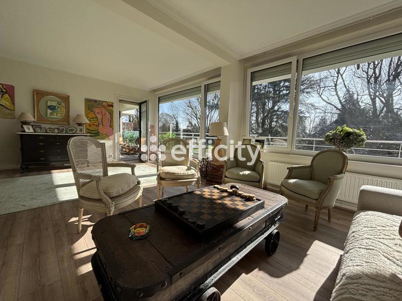 Appartement - 122 m² - 5 pièces