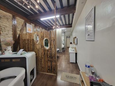 Fonds de commerce - 44 m²