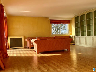 Appartement - 143 m² - 4 pièces