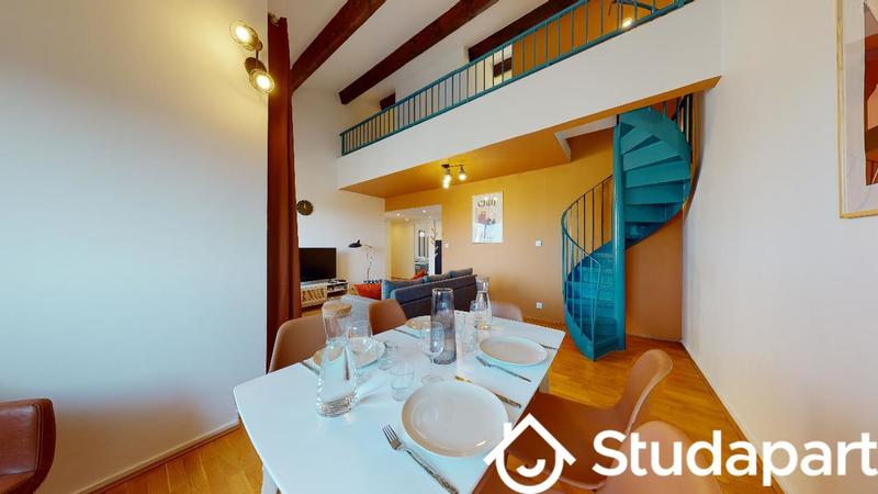 Chambre - 10 m² - 1 pièce