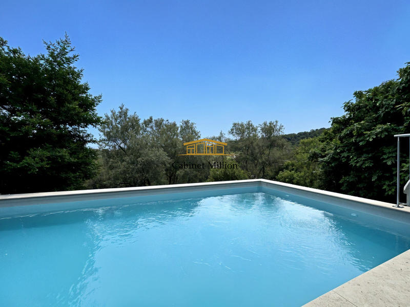 Maison - 165 m² - 5 pièces