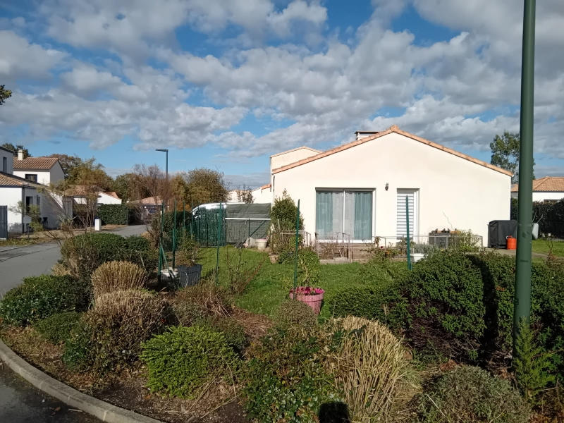 Maison - 92 m² - 4 pièces