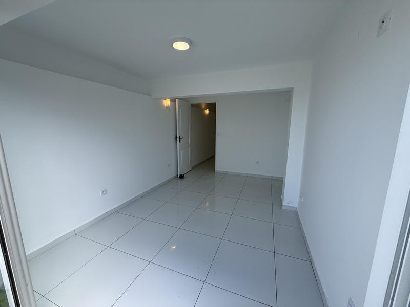 Appartement - 104 m² - 6 pièces