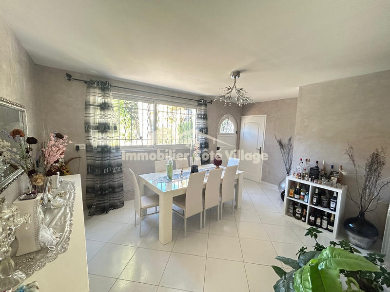 Maison - 115 m² - 6 pièces