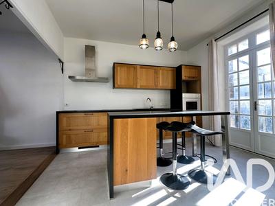 Maison de ville - 80 m² - 5 pièces