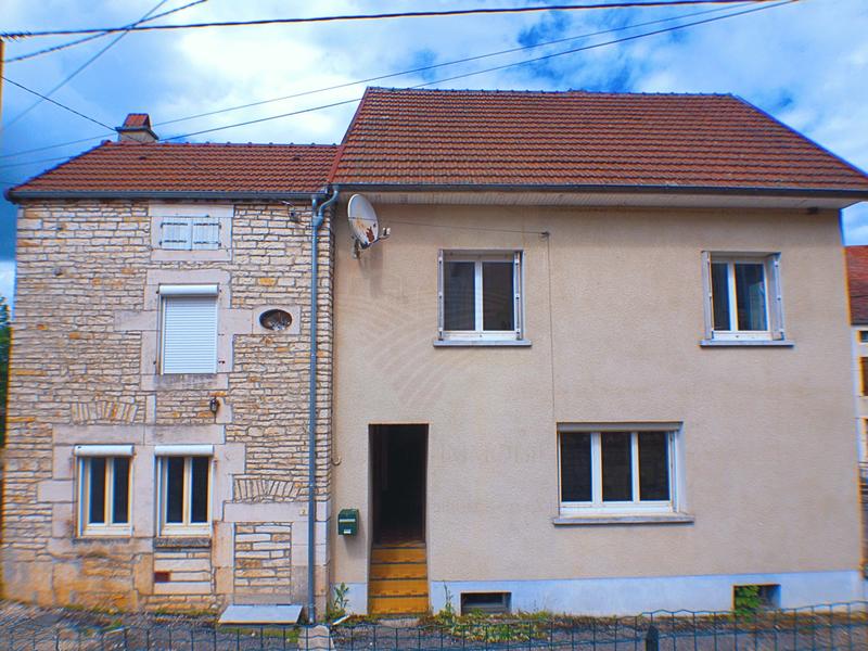 Maison - 115 m² - 6 pièces