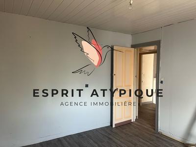 Maison - 176 m² - 10 pièces