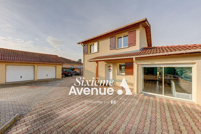 Maison - 104 m² - 5 pièces