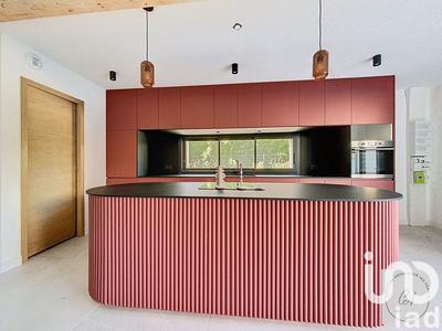 Maison - 140 m² - 6 pièces