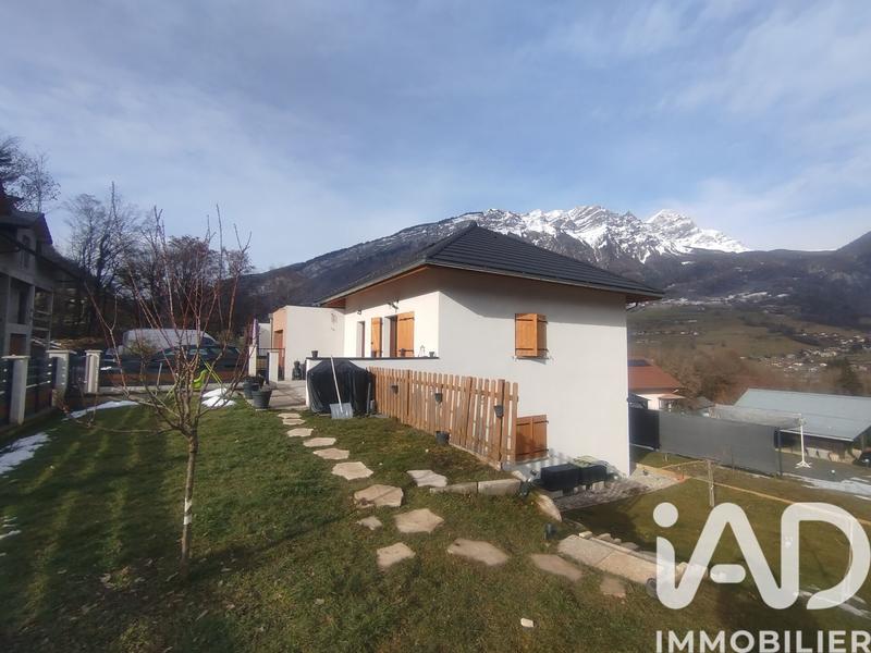 Maison - 98 m² - 4 pièces