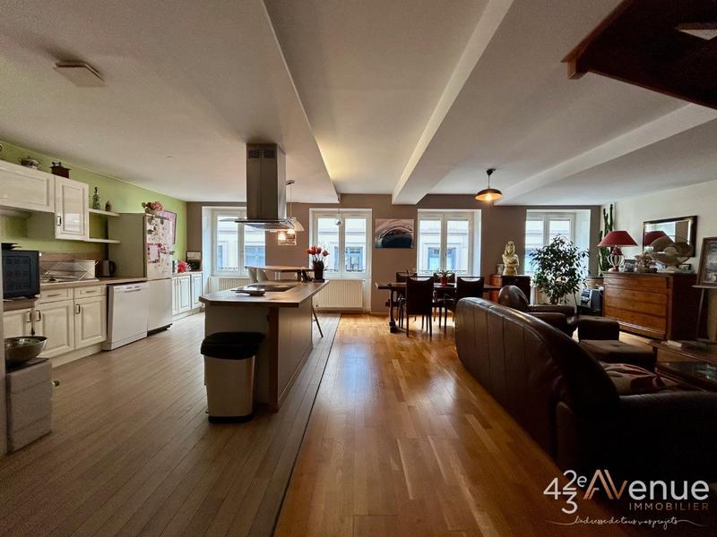 Appartement - 141 m² - 5 pièces