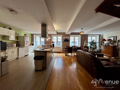 Appartement - 141 m² - 5 pièces