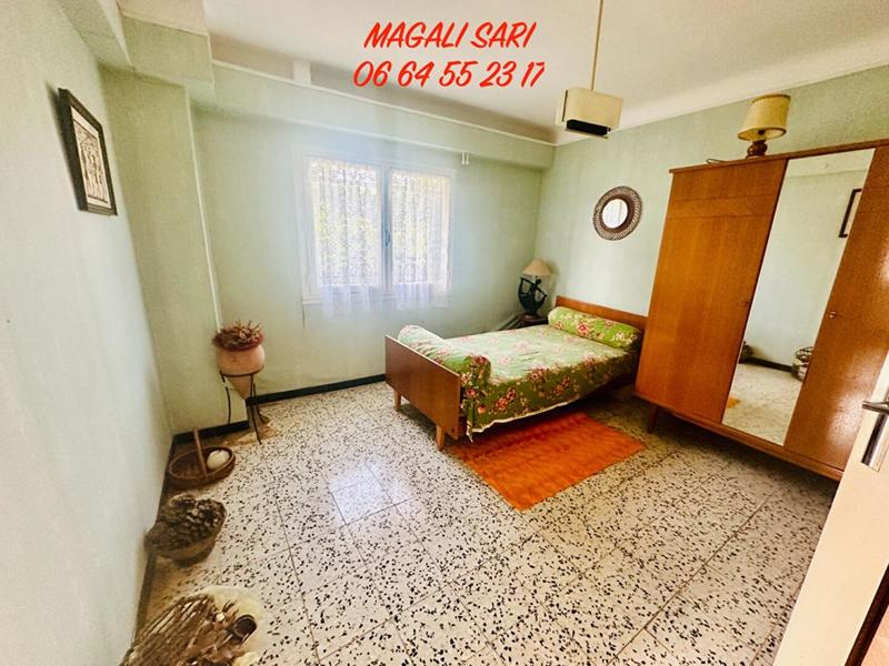 Maison - 162 m² - 9 pièces