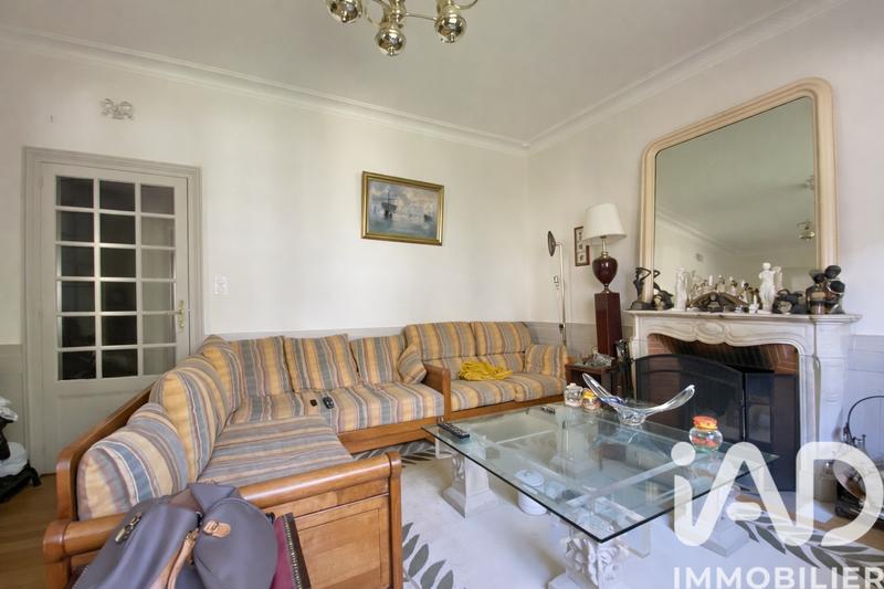 Maison - 400 m² - 10 pièces