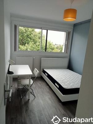 Chambre - 11 m² - 1 pièce