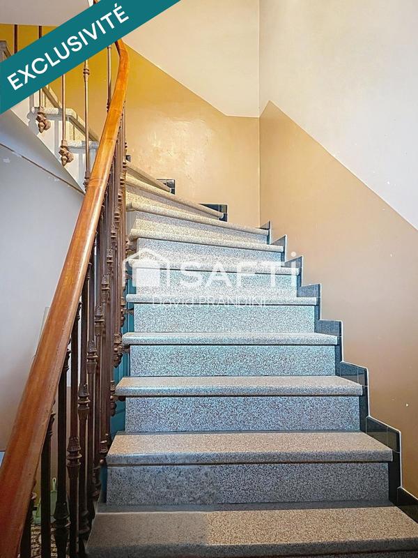 Maison - 90 m² - 5 pièces