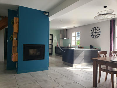 Maison - 123 m² - 6 pièces