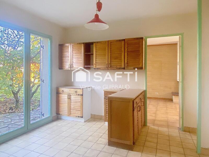 Maison - 94 m² - 5 pièces