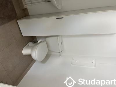 Chambre - 11 m² - 1 pièce