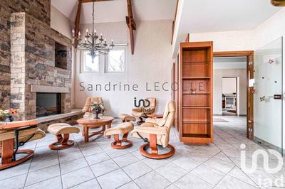 Maison - 448 m² - 9 pièces