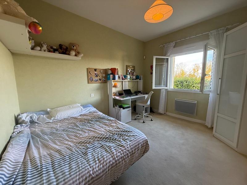 Maison - 229 m² - 8 pièces