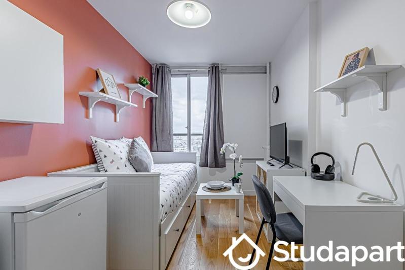 Chambre - 9 m² - 1 pièce