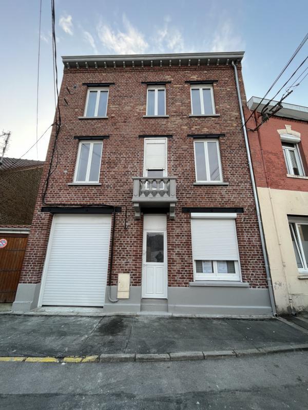 Maison - 161 m² - 6 pièces