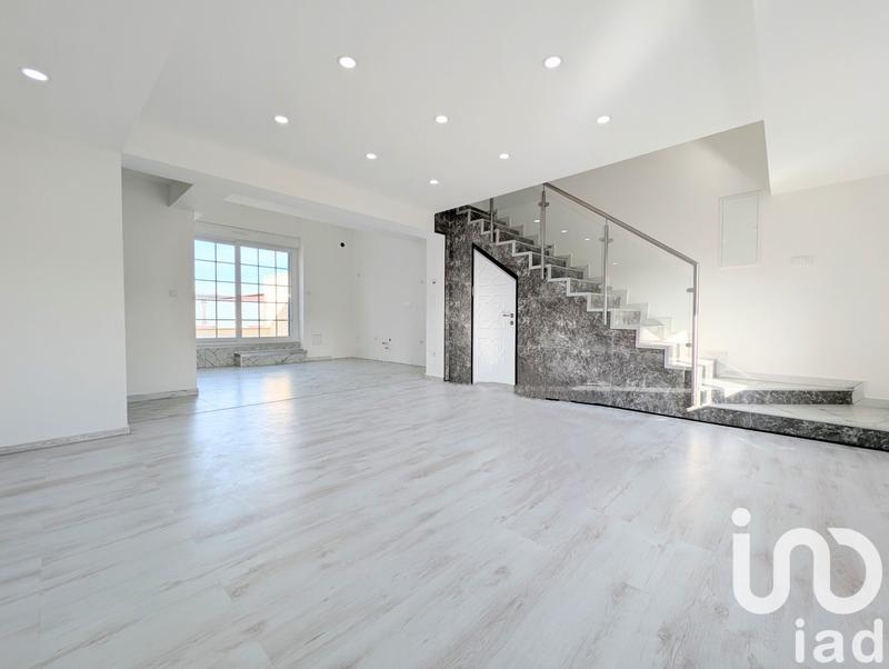 Duplex - 87 m² - 4 pièces