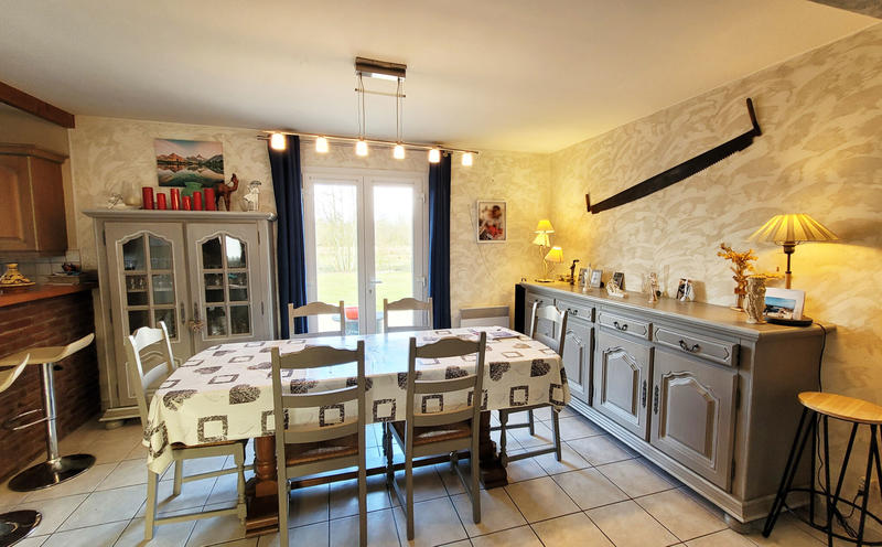 Maison - 104 m² - 6 pièces