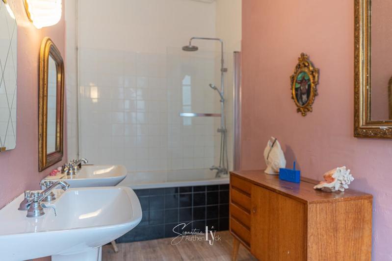 Appartement - 188 m² - 6 pièces