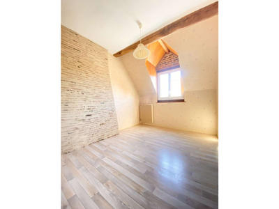 Maison - 210 m² - 8 pièces