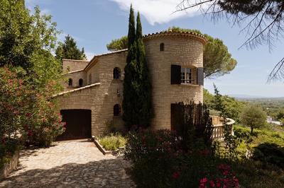 Maison - 190 m² - 8 pièces