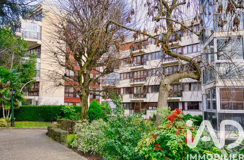 Appartement - 90 m² - 5 pièces